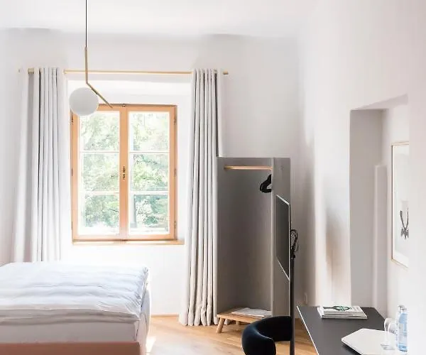 Hotel Kai 36 - Zwischen Fels Und Fluss