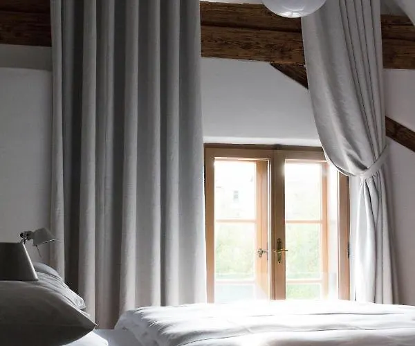 Kai 36 - Zwischen Fels Und Fluss מלון 5*