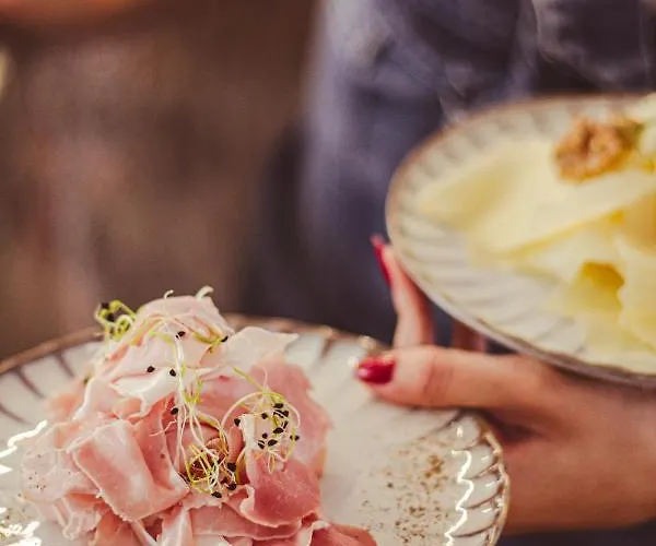 מלון Kai 36 - Zwischen Fels Und Fluss 5*