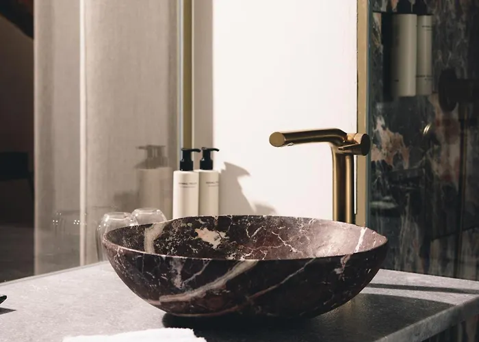 Kai 36 - Zwischen Fels Und Fluss 5*